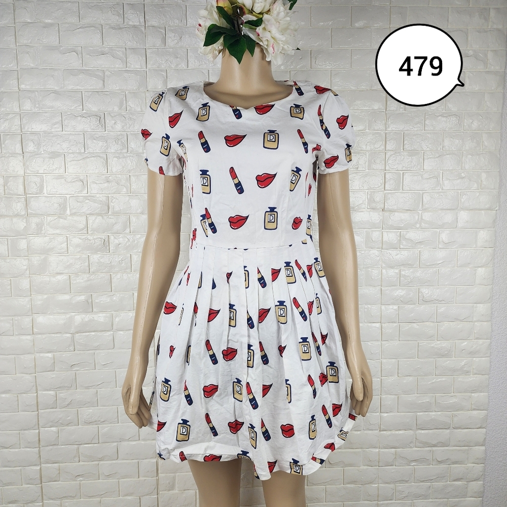 medium white dress